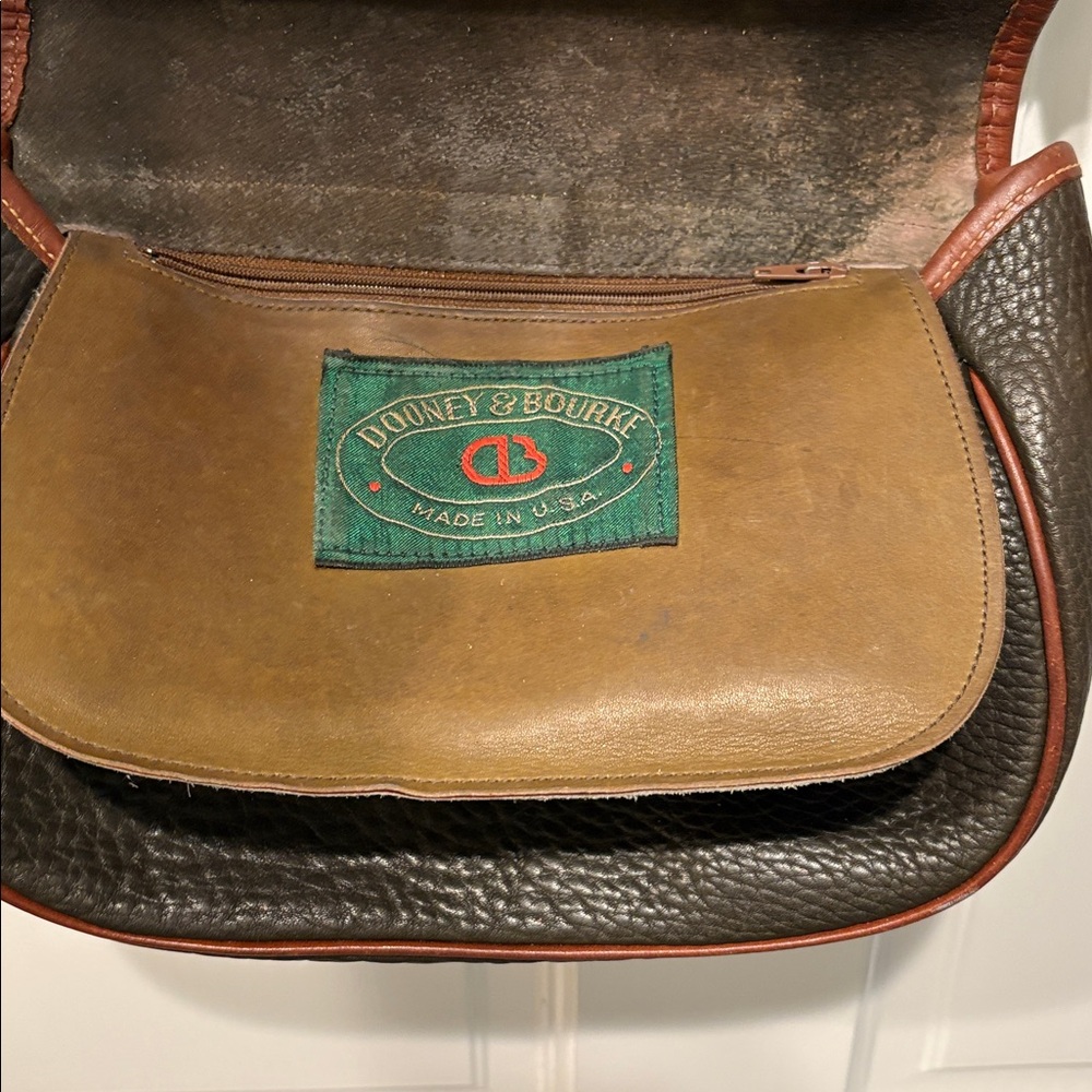 Vintage Dooney & Bourke All-Weather Leather Bag - Picture 7 of 8